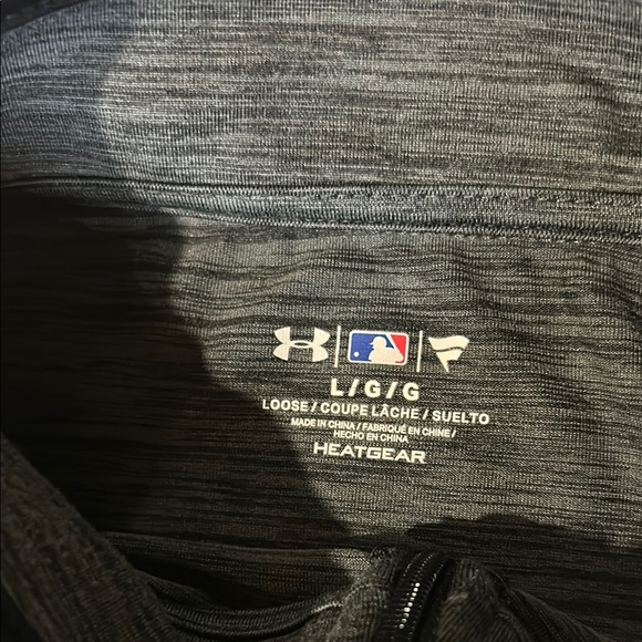 Under Armour Boston Red Socks Charcoal Quarter-Zip with Logo. Large - Picture 7 of 9